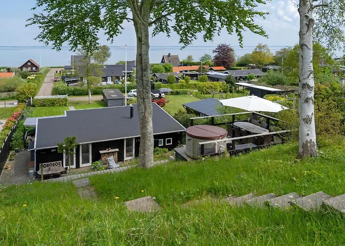 Vakantiehuis Beautiful In With Wifi *